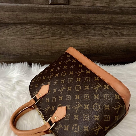 Louis Vuitton Alma Monogram PM - Picture 4 of 15